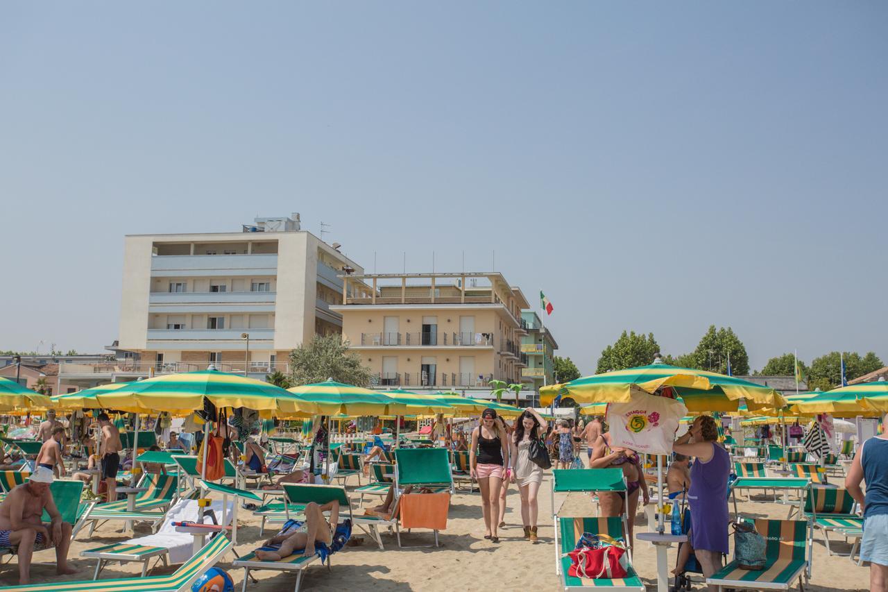 Hotel Deanna Bellaria-Igea Marina Exterior photo